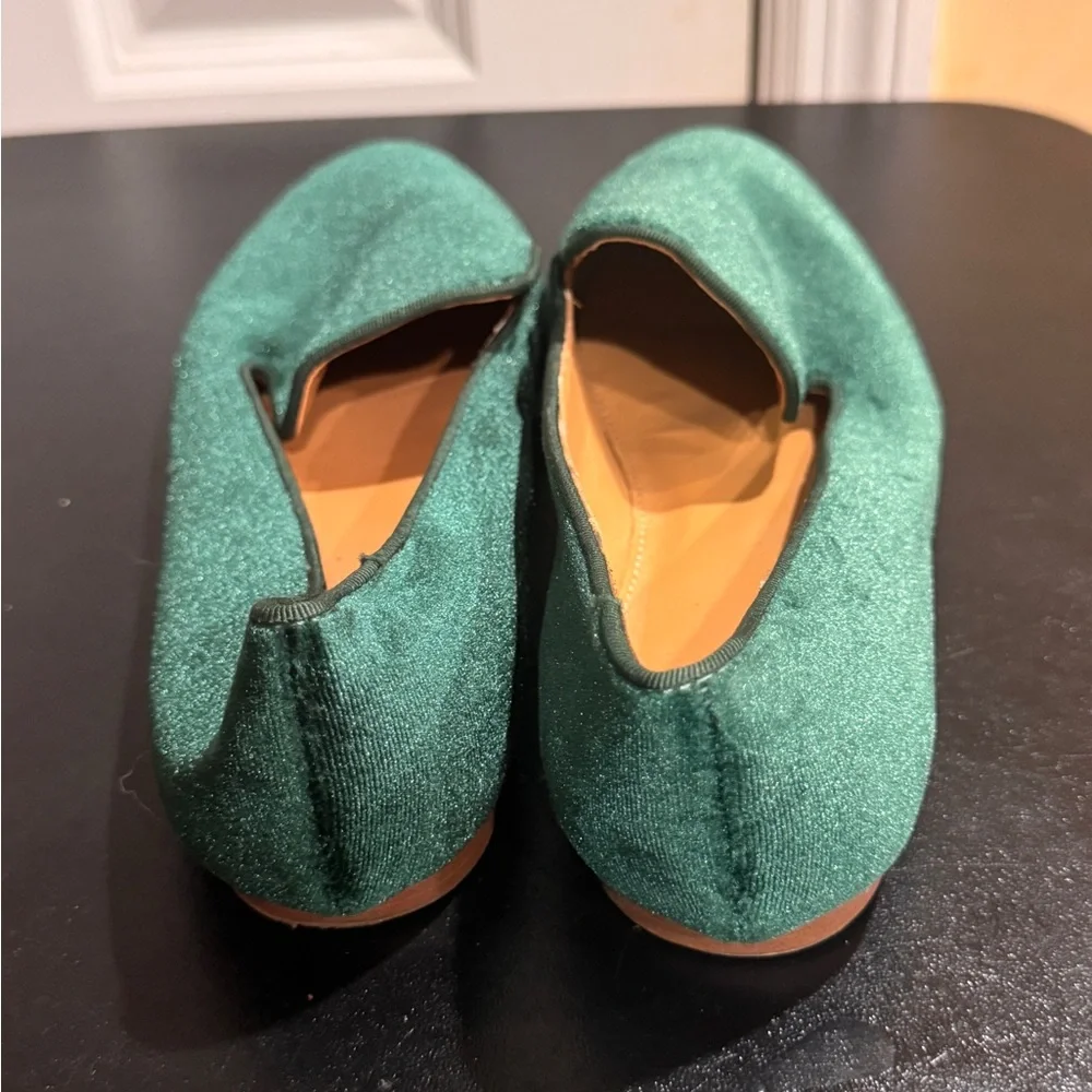 J. Crew academic green velvet flats loafers size 9
